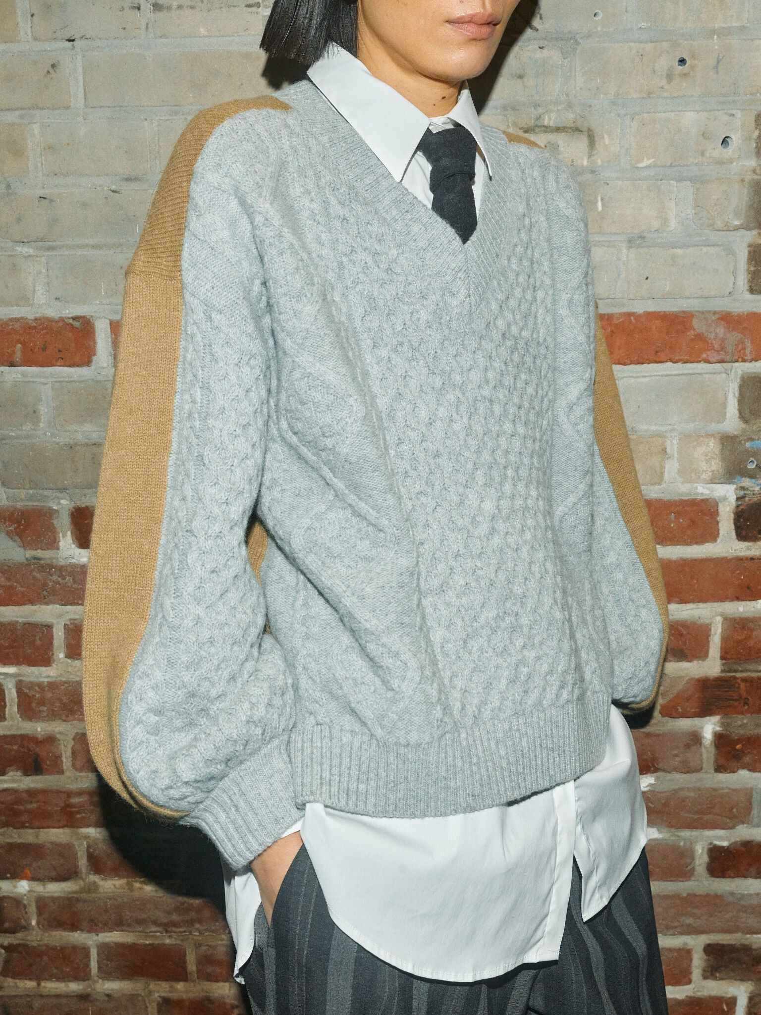 Modelshot / Grey Melange / Detail